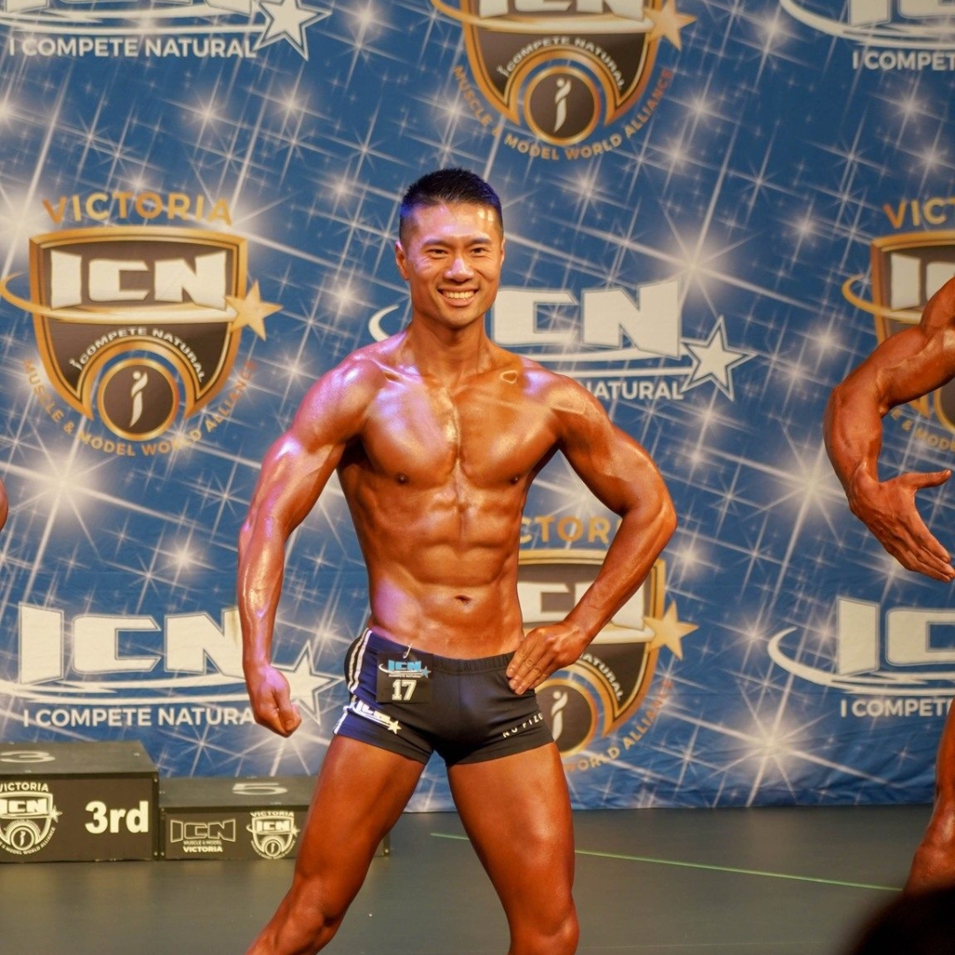 Yi Li's fitness journey transformation in his first competition